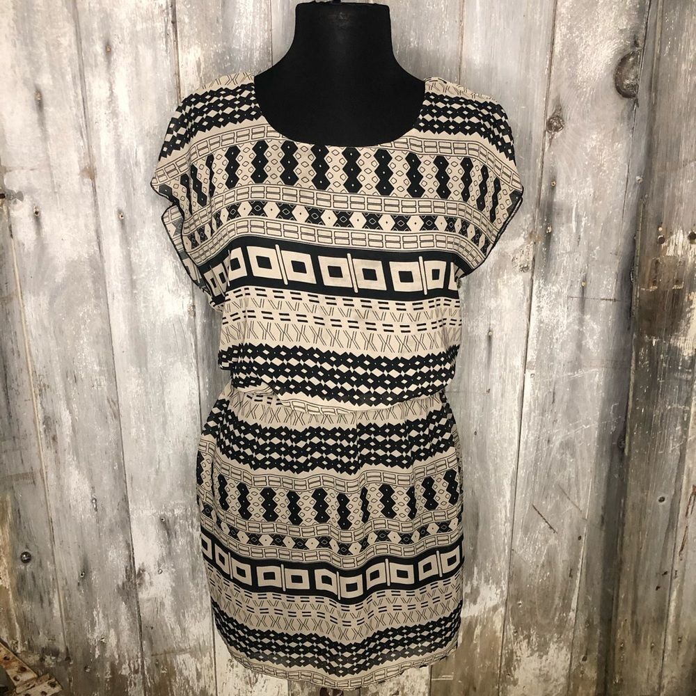 City Triangles Geometric Dress